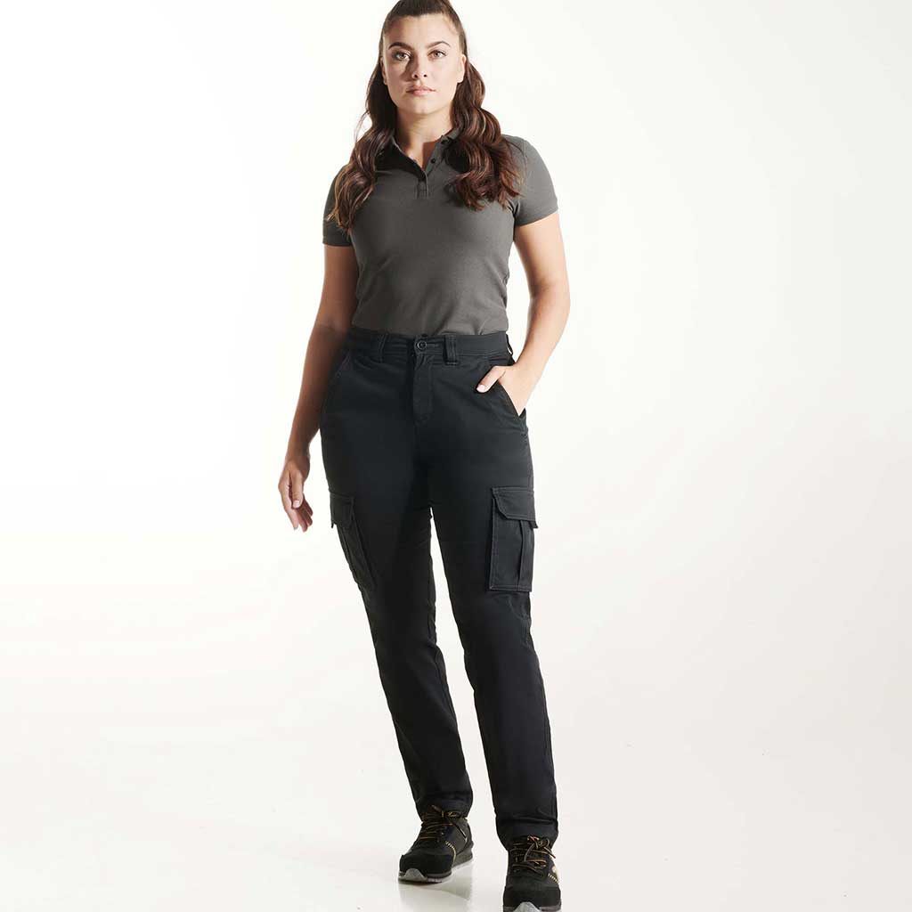 Pantalón laboral mujer Daily Woman Stretch ajustable - foto 3 modelo