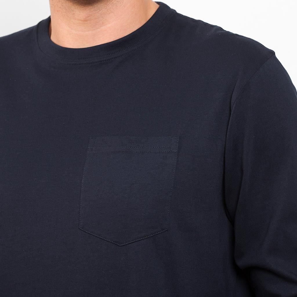 Camiseta manga larga con bolsillo shiba foto detalle bolsillo